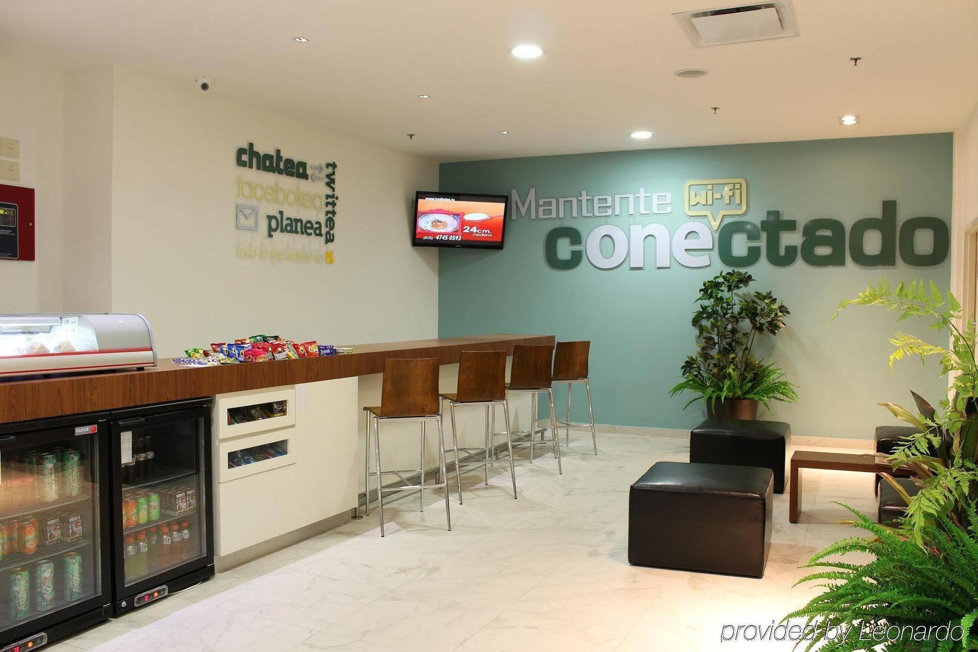 One Guadalajara Tapatio Hotel